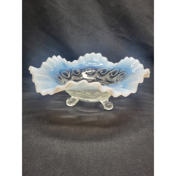 White Opalescent Ruffled Edge Bowl - Picture 1 of 5